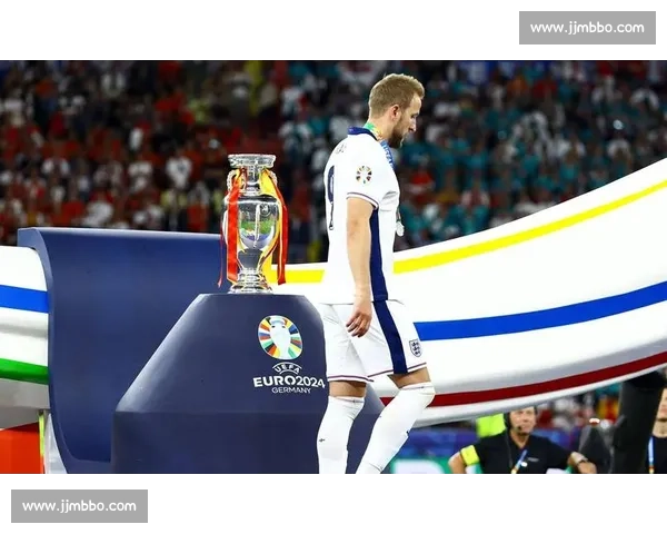 梅罗领衔,亚马尔入围!FIFPRO 候选名单藏足坛传承密码